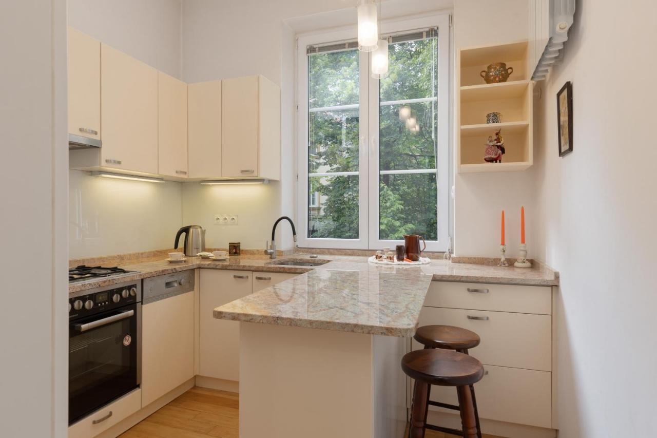 Warsaw New Town Square Apartment For 5 Guests By Noclegi Renters Exterior foto