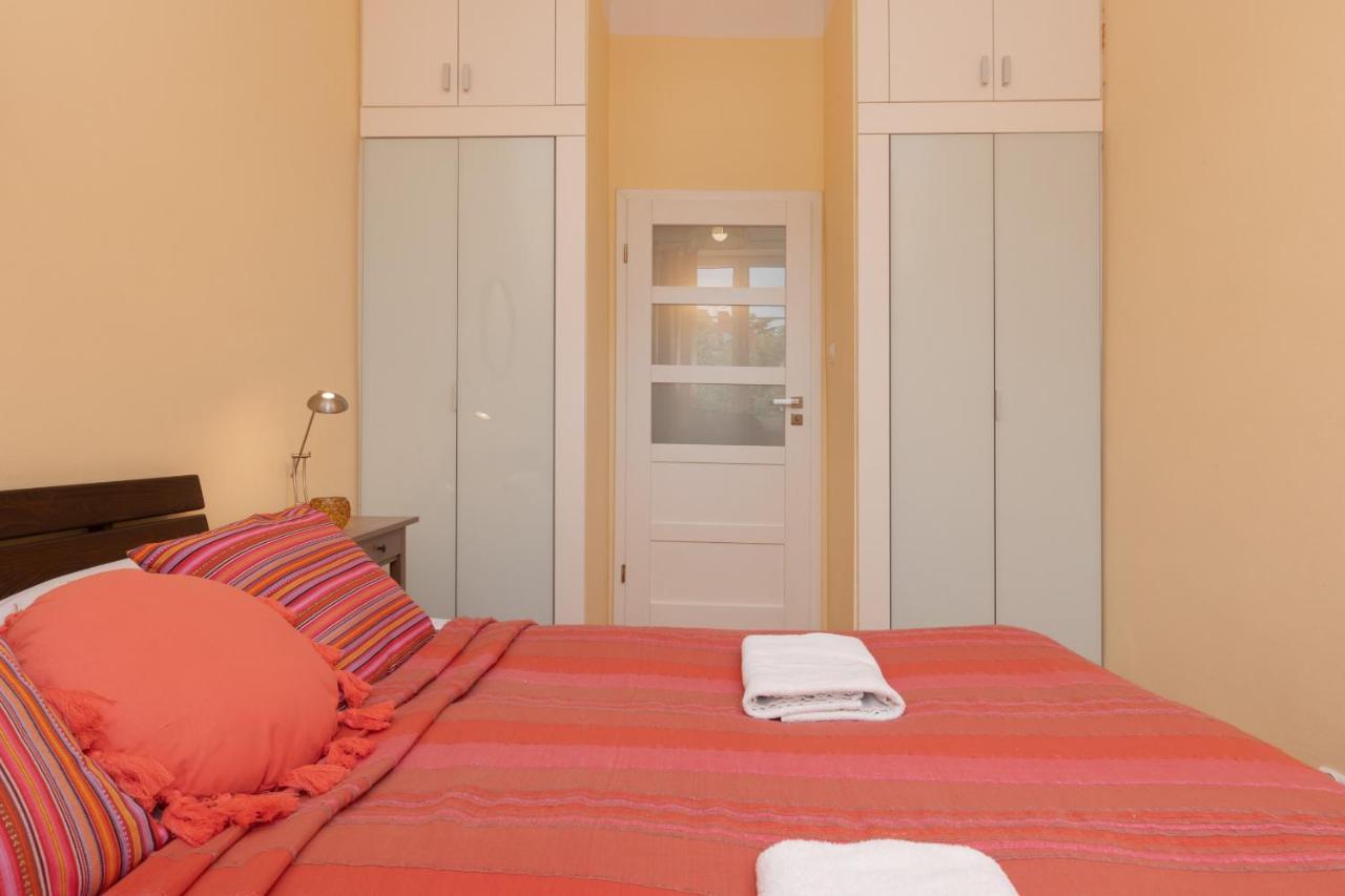 Warsaw New Town Square Apartment For 5 Guests By Noclegi Renters Exterior foto