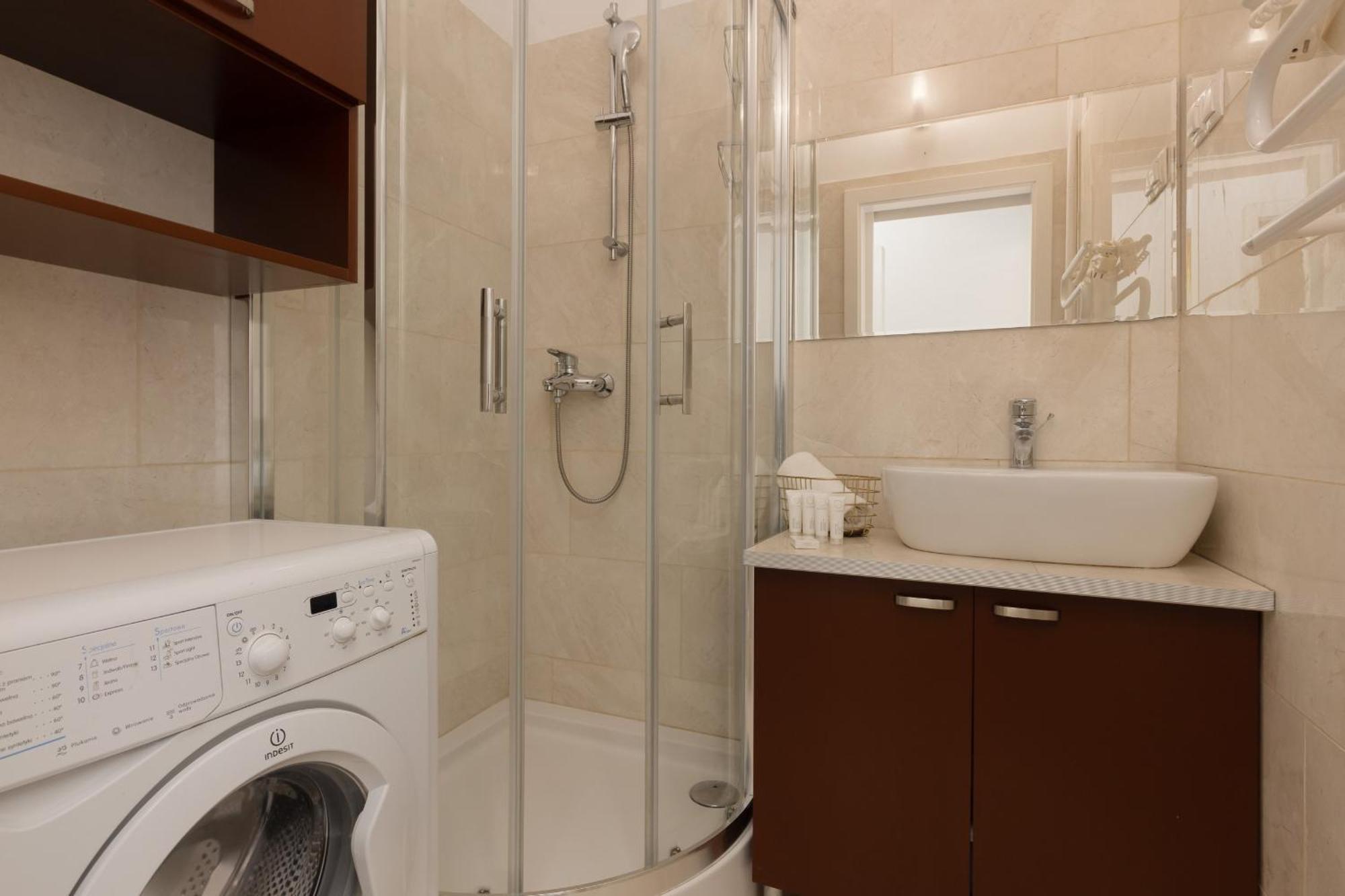 Warsaw New Town Square Apartment For 5 Guests By Noclegi Renters Exterior foto